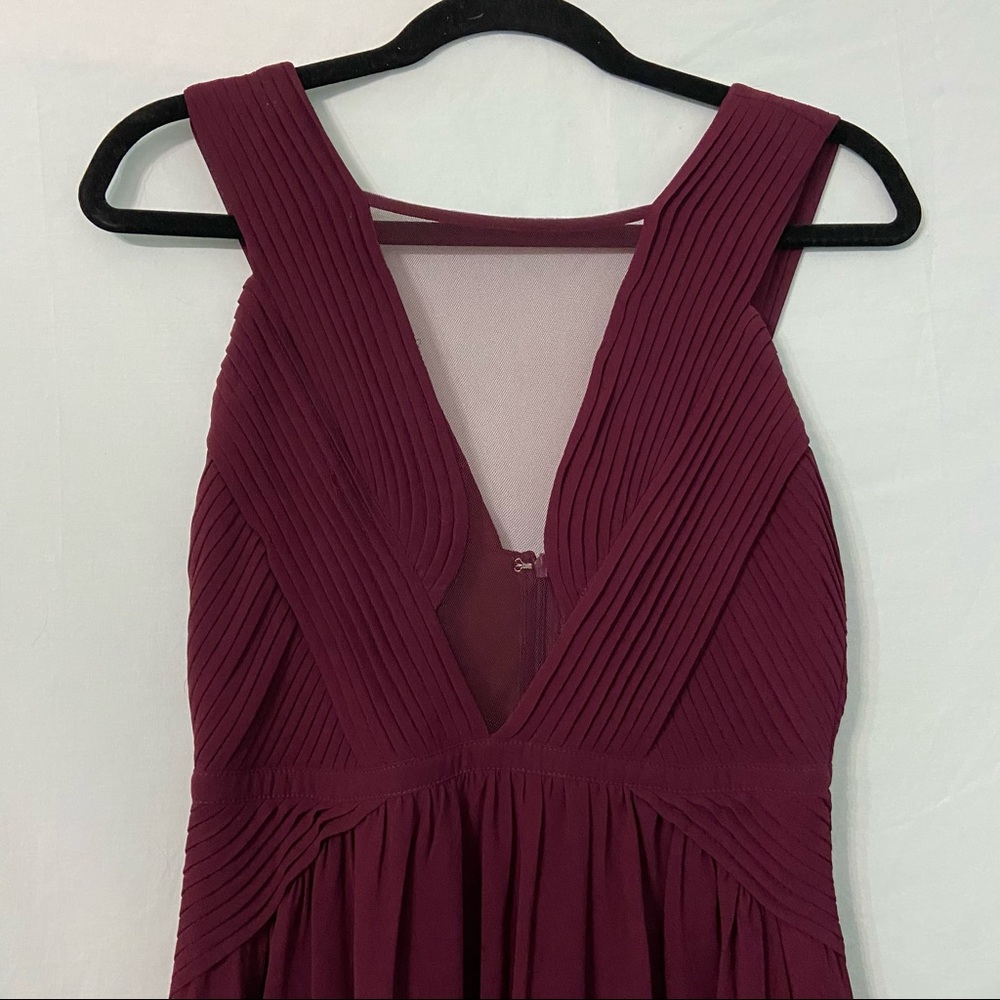 Lulu’s Deep Sheer V-Neck Gown w/ Layered Bust S